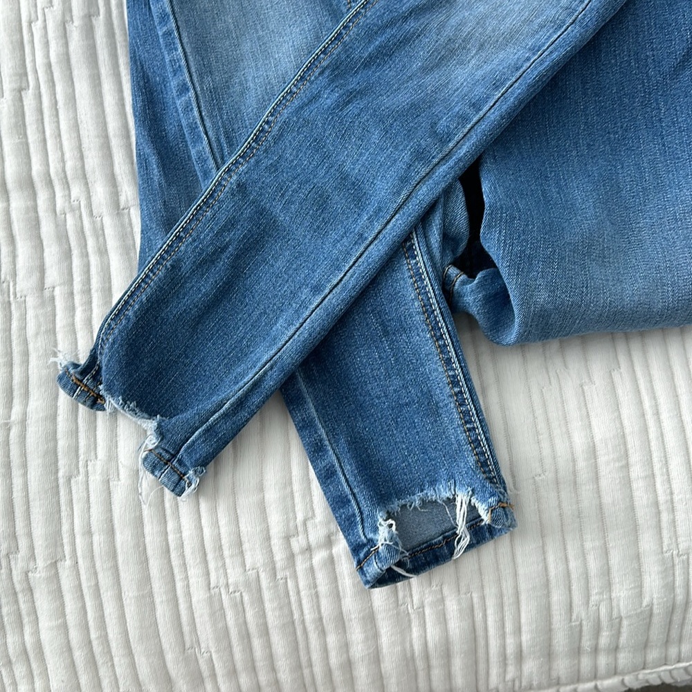 Jeans - Picture 4 of 5